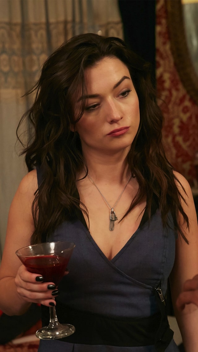 Carmilla Karnstein från Carmilla The Web Series (Säsong 1.)